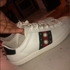 Gucci sneakers size 38 white